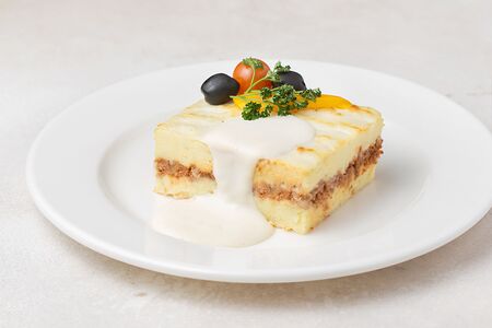 Картофельная запеканка с говядиной и овощами