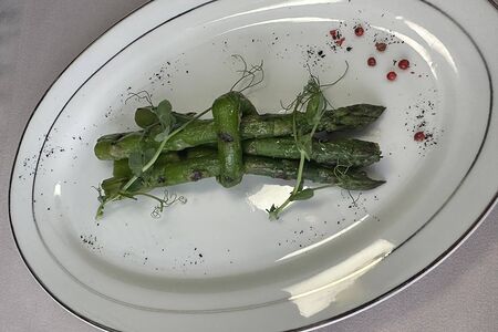 Спаржа на гриле