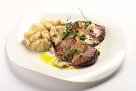 Свинина с соусом сливочный демиглас