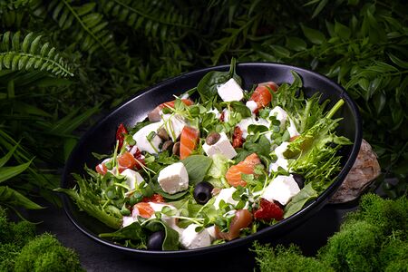 С фетой и лососем