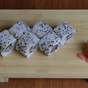 Ролл Спайси с мидиями