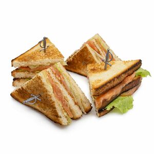 Сэндвич с семгой слабосоленой