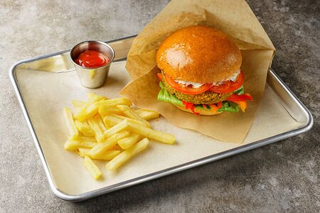 С фалафелем