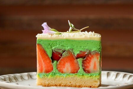 Торт Матча-клубника