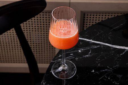 Свежевыжатый грейпфрутовый сок