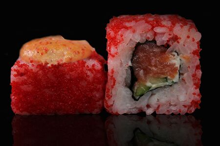 Горячая Калифорния с лососем