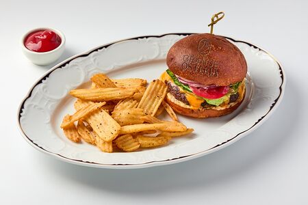 Чизбургер Grande Osteria с картофелем фри