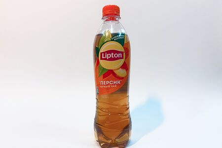 Lipton черный чай Персик