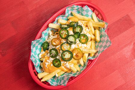 Чизи халапеньо фрайс