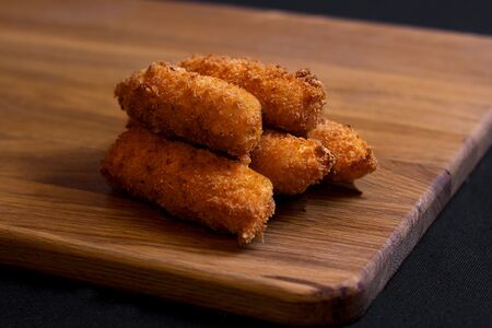 Хрустящий сыр в панировке