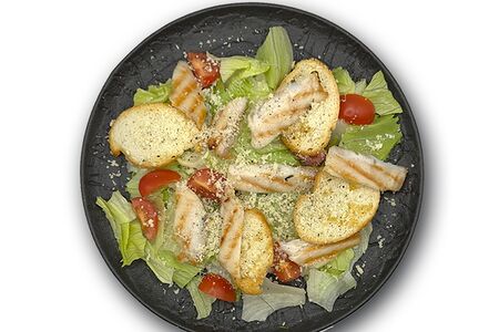 Салат Цезарь с курицей