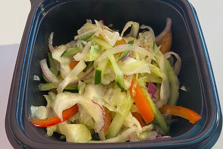 Салат из свежей капусты с овощами