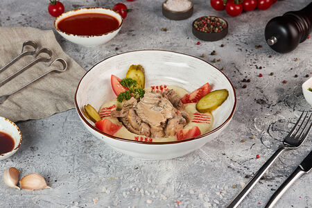 Бефстроганов с пюре