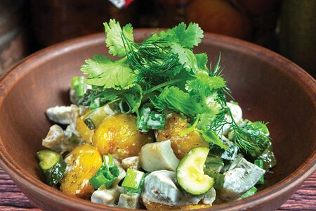 Салат с белыми груздями