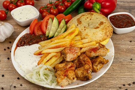 Порция шашлыка из свинины