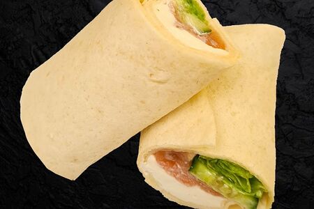 Тортилья с лососем