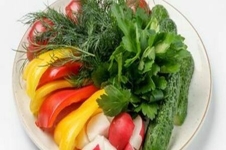 Ассорти из свежих овощей