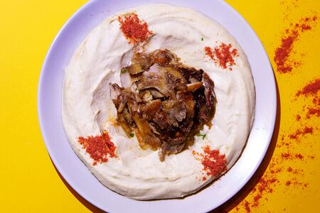 Хумус с курицей