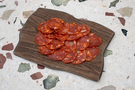 Итальянская пряная колбаса из свинины Сальсичча