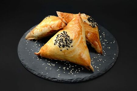 Самса с курицей 5шт и добрый 0,5газ