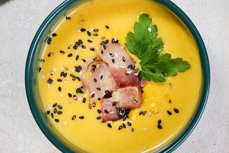 Сырный крем-суп с беконом