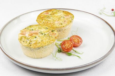 Омлет с брокколи и сыром