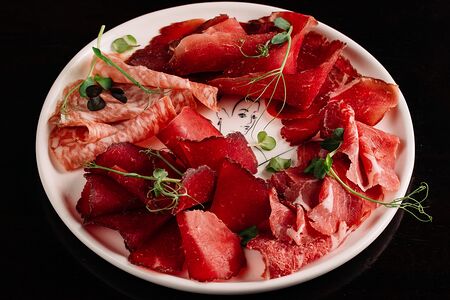 Мясная тарелка