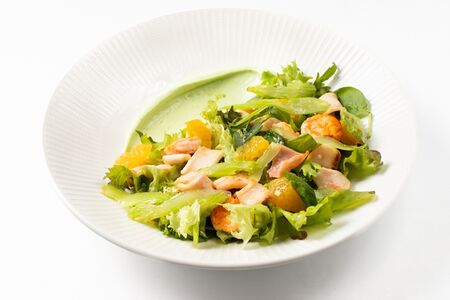 Микс салатов с морепродуктами