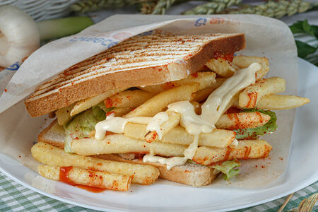 Тост с курицей XL