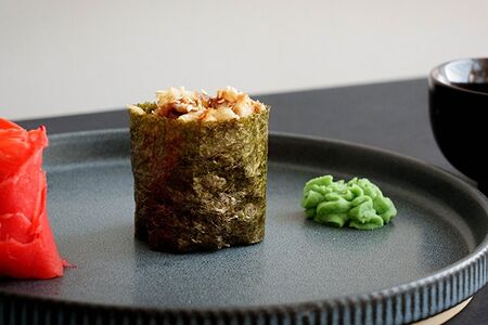 Гункан с угрем