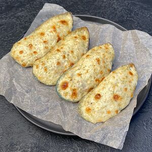 Мидии Киви запеченные под соусом