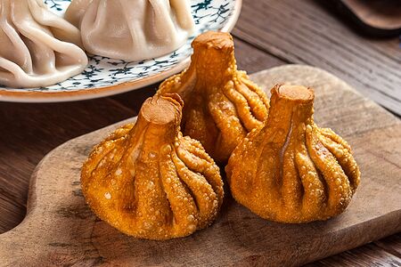 Сладкие хинкали с вишней жареные