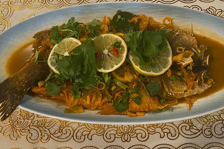 Сибас в тайском стиле