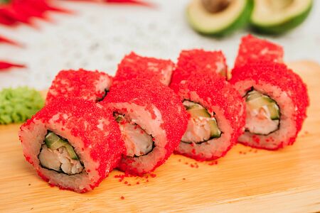 Ролл Калифорния с креветкой