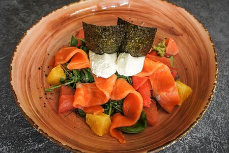 Салат с форелью и творожным муссом