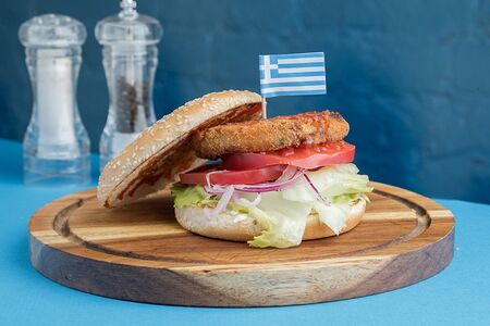 Биг Грик бургер (вегетарианский) с картошкой фри