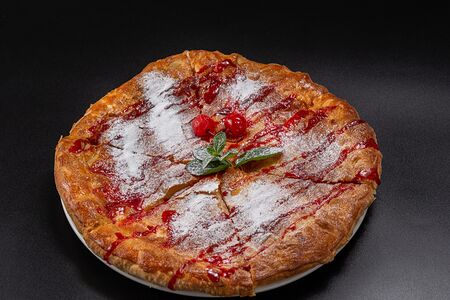 Слоеный пирог с ванильным творогом