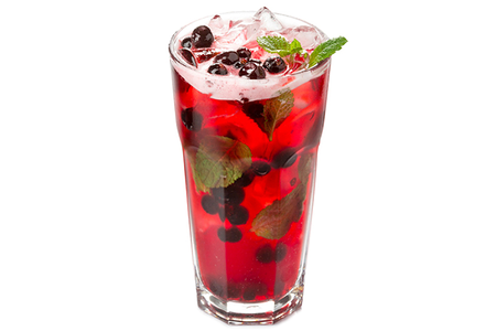 Чай черносмородиновый с мятой холодный