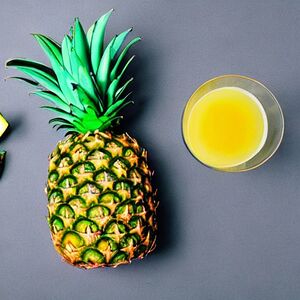 Արքայախնձոր և սեխ