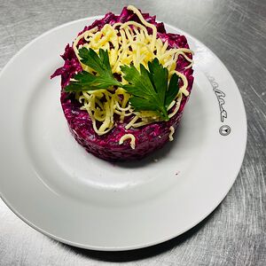 Салат из свеклы с сыром