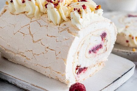 Меренговый рулет (кусочек)