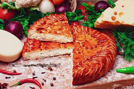 Пирог Осетинский сыр, творог и зелень