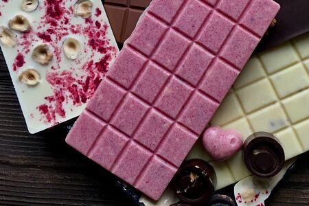 Клубничный шоколад без сахара