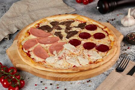 Пицца 4 мяса