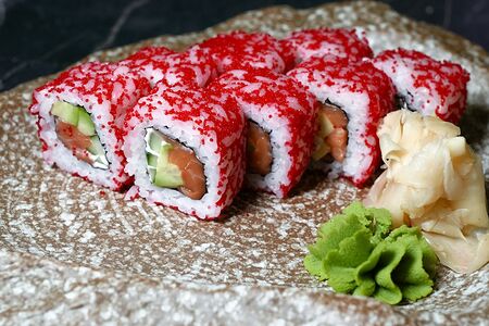 Калифорния с лососем