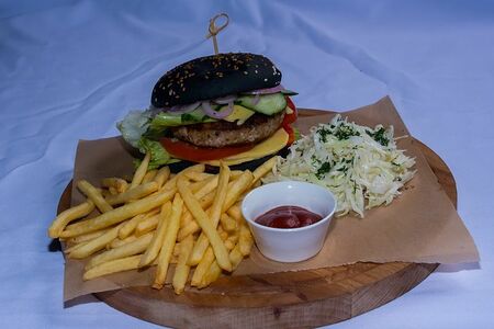 Бургер лось, свинина