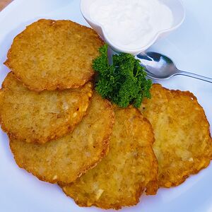 Драники со сметаной
