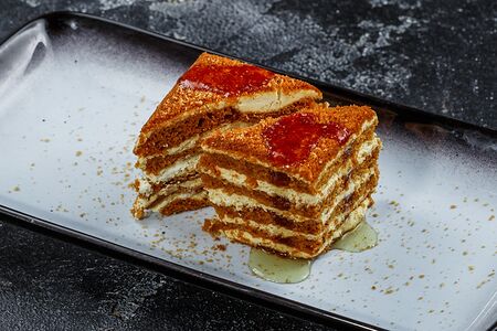 Медовик классический