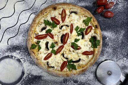 Пицца Том Ям с курицей