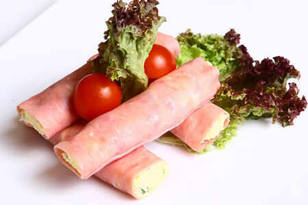 Рулеты из ветчины с сыром